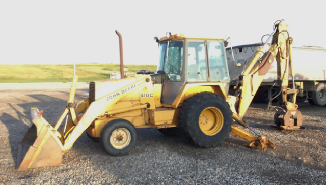John Deere 410C Backhoe Loader