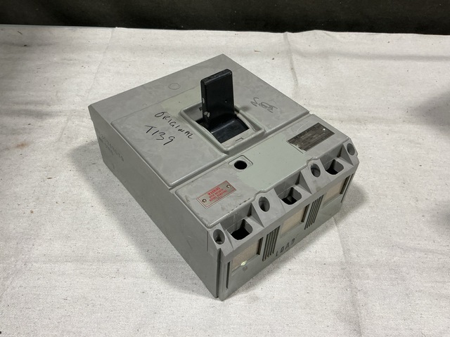 Westinghouse AQB-A250 Air Circuit Breaker