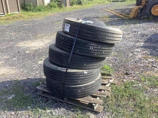 (5) Continental 10R22.5 Tires w/Wheels