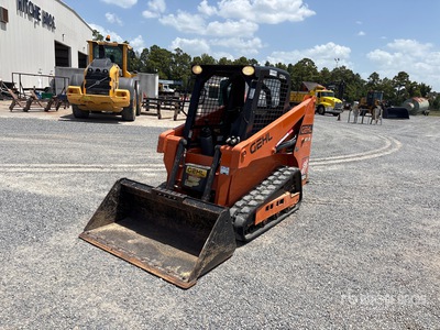 Gehl RT105 Compact Track Loader
