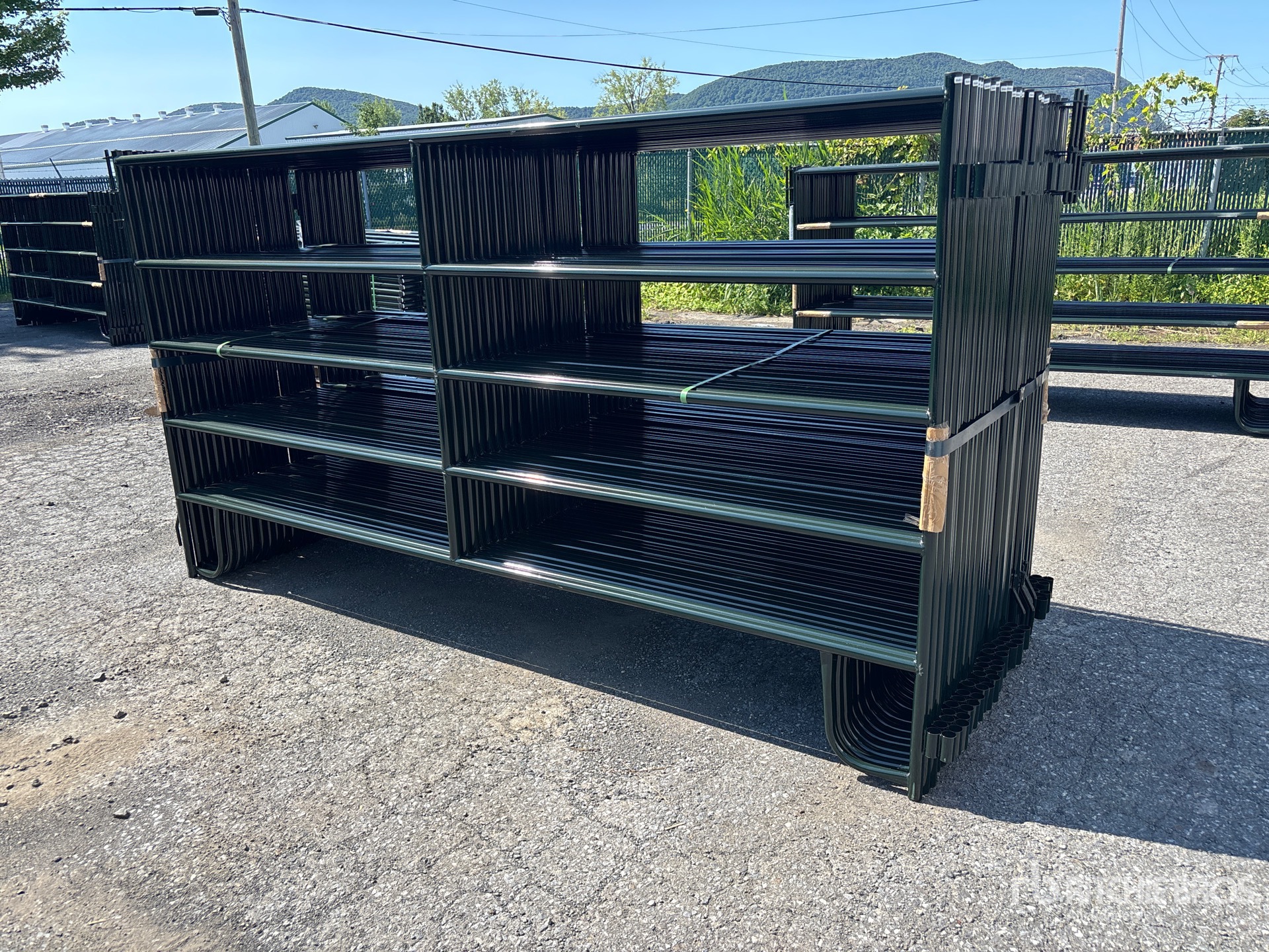 Quantity of (31) 2026 BYT RP96 9 ft 6 in x 5 ft Ranch Livestock Panel (Unused)