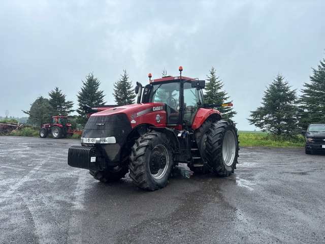 2013 Case IH Magnum 235 4WD Tractor