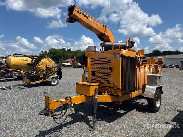 2012 Bandit 1590XP Tow-Behind Wood Chipper