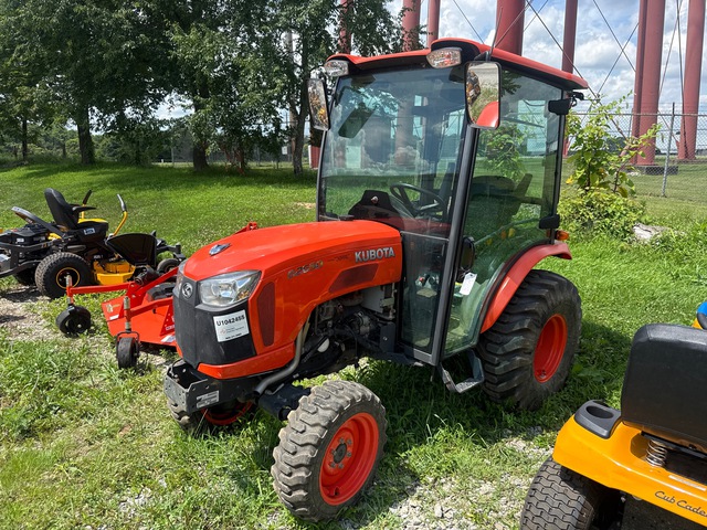 2015 Kubota B2650HSDC 4WD Utility Tractor (Inoperable)
