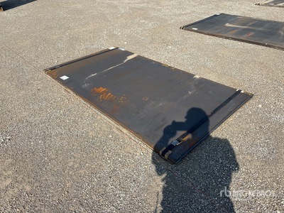 Quantity of (2) 2025 Kit Containers 4 ft x 7 ft 6 in (3.4 in Thick) Placas de acero