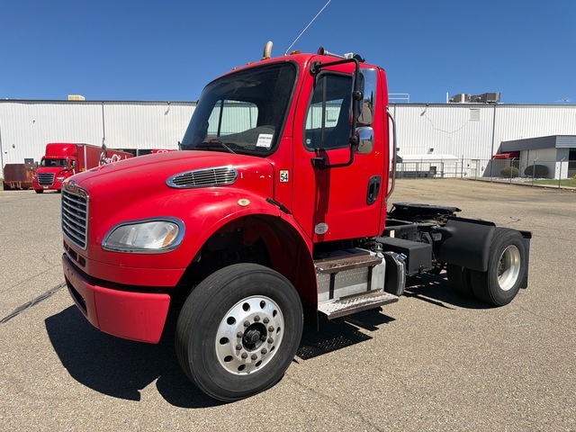 2014 Freightliner M2 106 4x2 S/A Day Cab Truck Tractor
