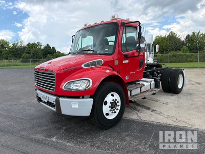 2015 Freightliner M2 106 4x2 S/A Day Cab Truck Tractor