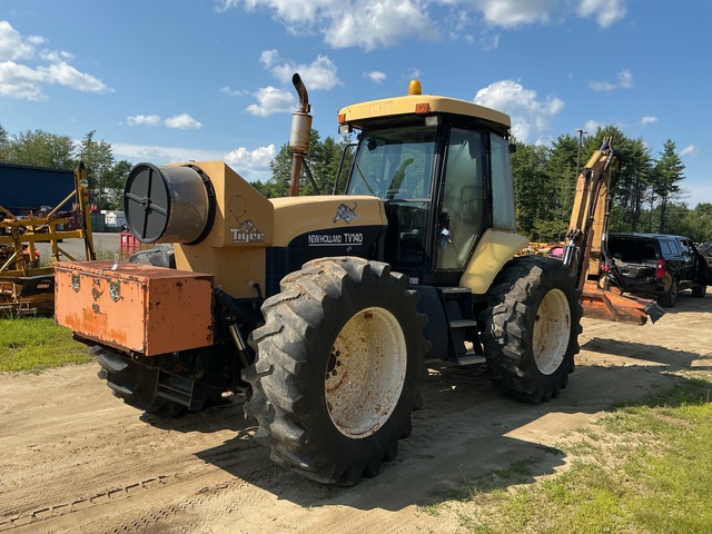 New Holland TV140 Bi-Directional 4WD Tractor