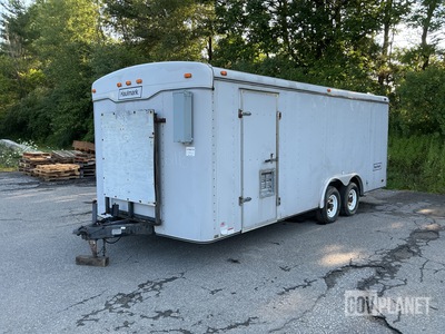 2000 Haulmark G220B3-102 Enclosed Trailer
