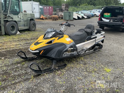 2012 Ski Doo Skandic Snowmobile