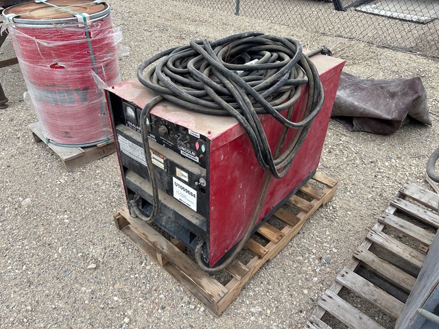Lincoln Electric Idealarc DC-600 Electric Welder