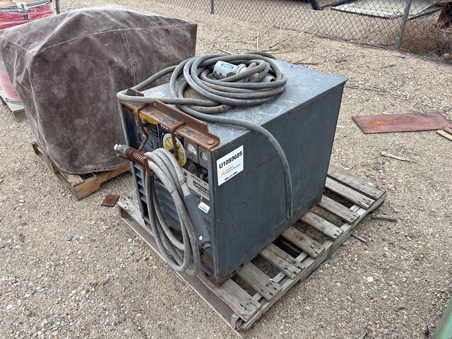 Lincoln Electric Idealarc DC-400 Electric Welder
