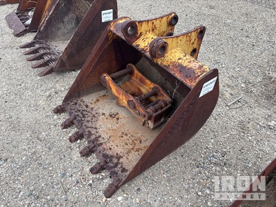 36 in Digging Bucket