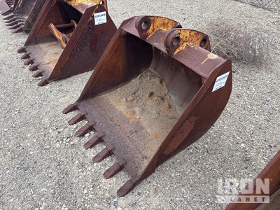 36 in Digging Bucket