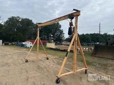 Handling Systems International Portable Gantry Crane w/Harrington Hoist