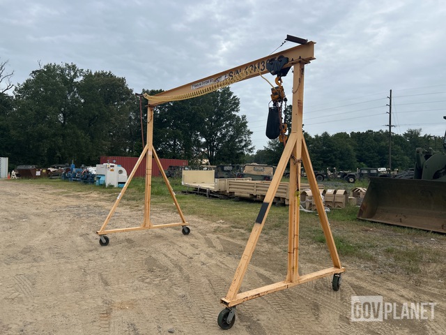Handling Systems International Portable Gantry Crane w/Harrington Hoist