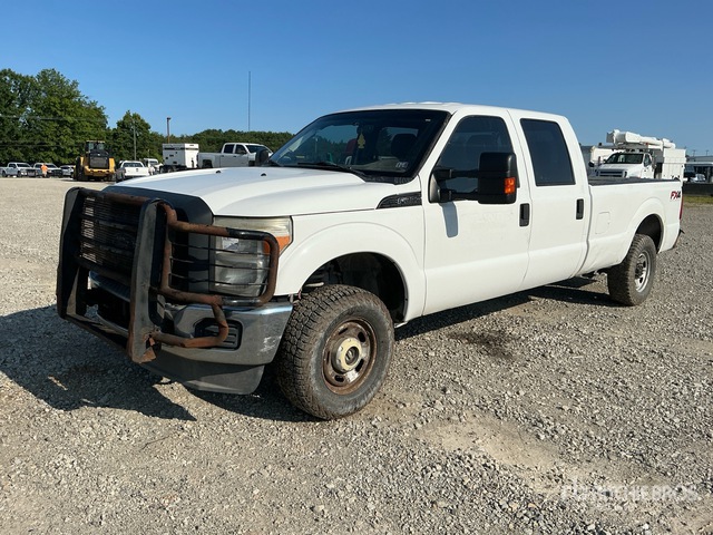 2012 Ford F-250 XL 4x4 Crew Cab Pickup