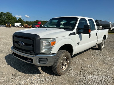 2015 Ford F-250 XL 4x4 Crew Cab Pickup