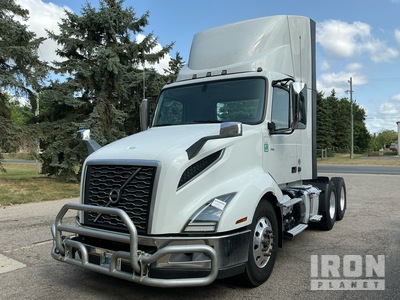 2020 Volvo VNL 6x4 T/A Day Cab Truck Tractor