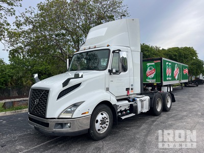 2020 Volvo VNL 6x4 トラックトラクター(T/A)