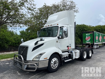 2020 Volvo VNL 6x4 T/A Day Cab Truck Tractor