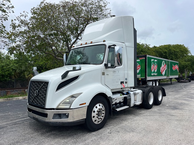 2020 Volvo VNL 6x4 T/A Day Cab Truck Tractor