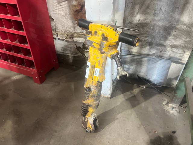 MPT HERCTPB90114LFW Pneumatic Demolition Breaker