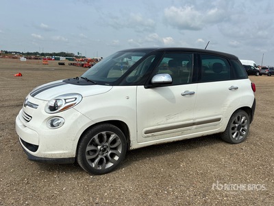 2014 Fiat 500L Automobile