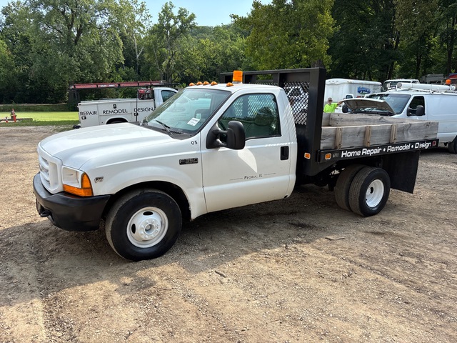 2000 Ford F-350 XL 4x2 Flatbed Dump Truck