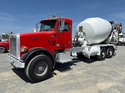 2015 Peterbilt 365 6x4 Mixer Truck