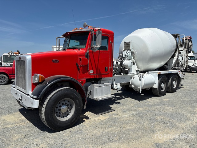 2015 Peterbilt 365 8x4 Mixer Truck