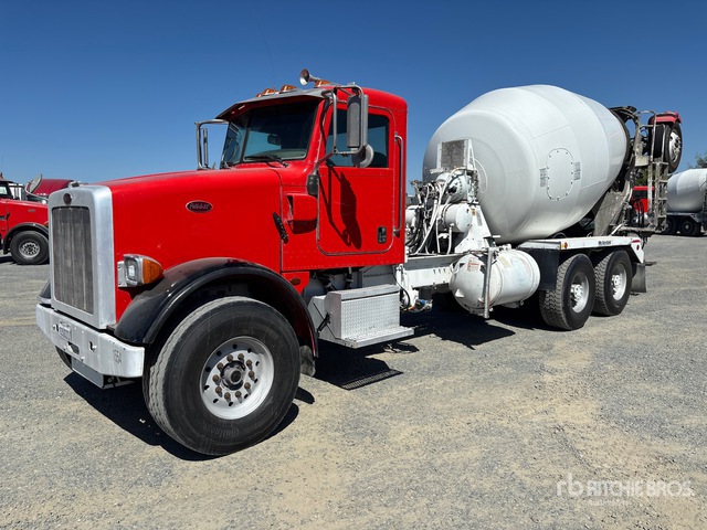 2015 Peterbilt 365 8x4 Mixer Truck