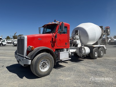 2015 Peterbilt 365 8x4 Mixer Truck