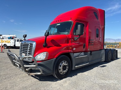 2019 Freightliner Cascadia 125 6x4 T/A Sleeper Truck Tractor