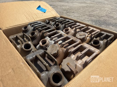 (40) Plastic Fuel Cans
