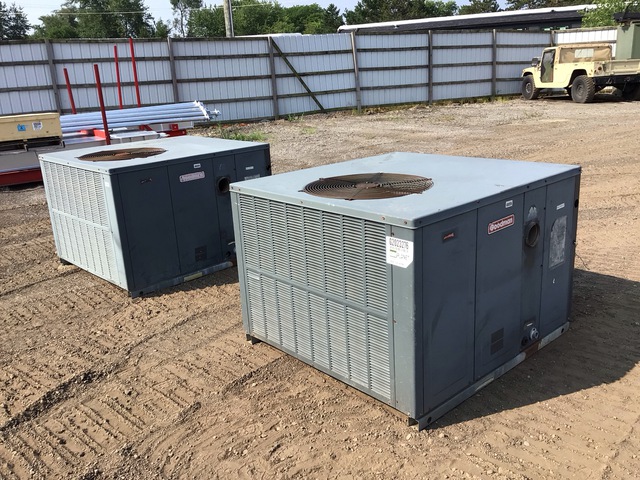 (2) Goodman Outdoor HVAC Units (2) Goodman Outdoor HVAC Units