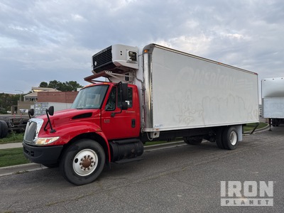 2003 International 4300 4x2 Refrigerated Truck