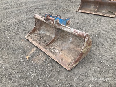 Strickland 1800 mm Cleanup Excavator Bucket