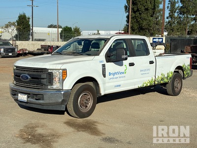2017 Ford F-250 XL 4x2 Crew Cab Pickup