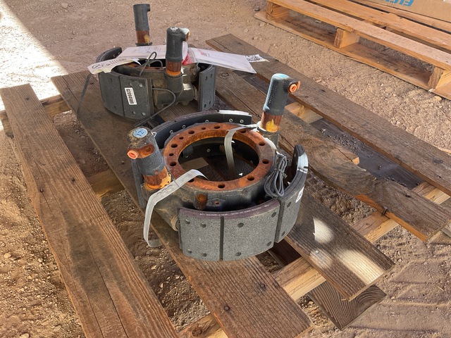 (2) Meritor RDA-1550-885 Segmented Rotor Brakes