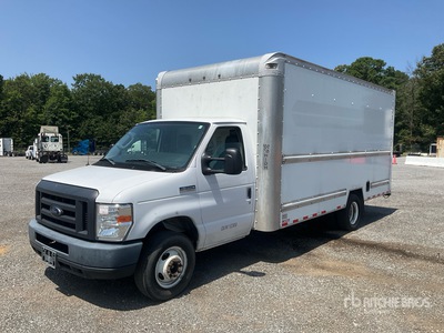 2019 Ford E-350 Van Truck
