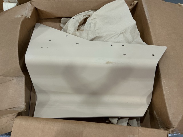(12) Oshkosh 3901276 Vehicular Fenders