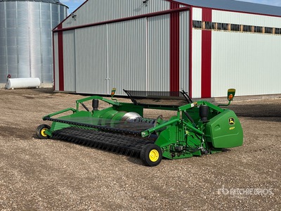 2014 John Deere 615P 15 ft رأس الحصادة المجمعة بوقاية