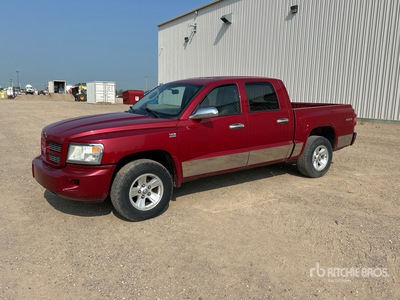 2010 Dodge Dakota SXT 4x4 Crew Cab Pickup