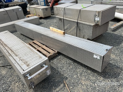 132 in x 12 in x 13 in Tool Box