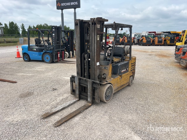 1995 Cat GC30 5350 lb Cushion Tire Forklift