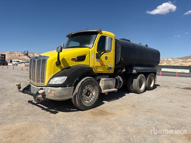 2020 Peterbilt 579 6x4 Water Truck
