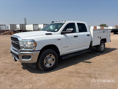 2022 Ram 2500 4x4 Crew Cab Utility Truck