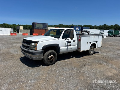 2006 Chevrolet Silverado 3500 4x2 Utility Truck