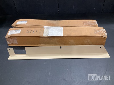 (48) Milton Manufacturing 3689927C2 Vehicular Brackets